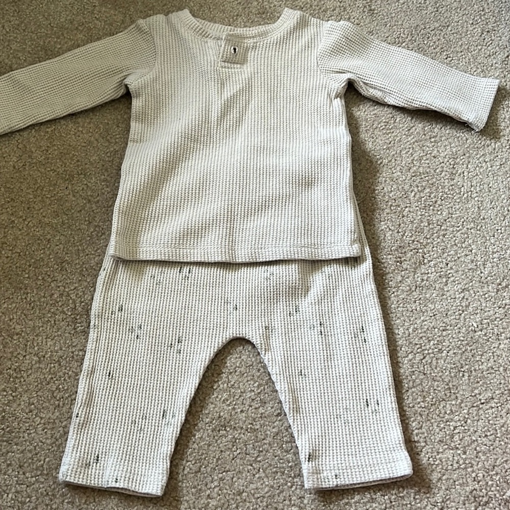 Grayson thermal Henley top and bottom set 3-6M